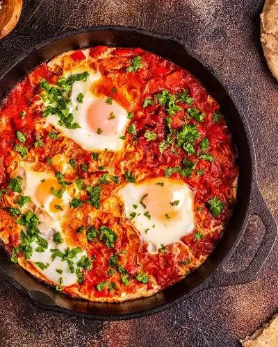 Shakshouka, Sujuk & Olives
